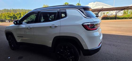 JEEP COMPASS 2.0 16V DIESEL LIMITED 4X4 AUTOMÁTICO JEEP COMPASS 2.0 16V DIESEL LIMITED 4X4 AUTOMÁTICO